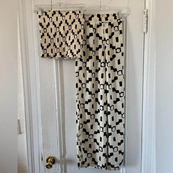 H&M Printed Set - Picture 2 of 6